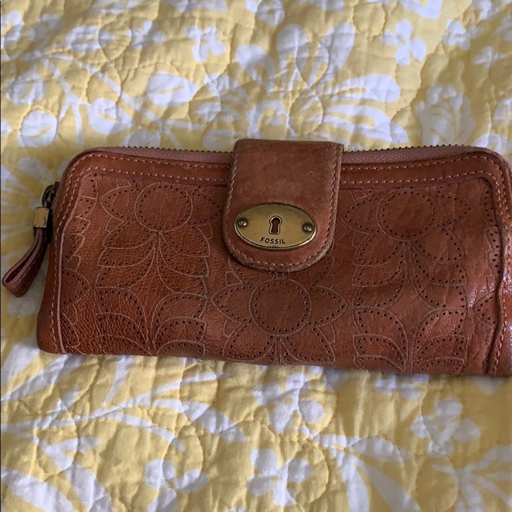 Fossil wallet